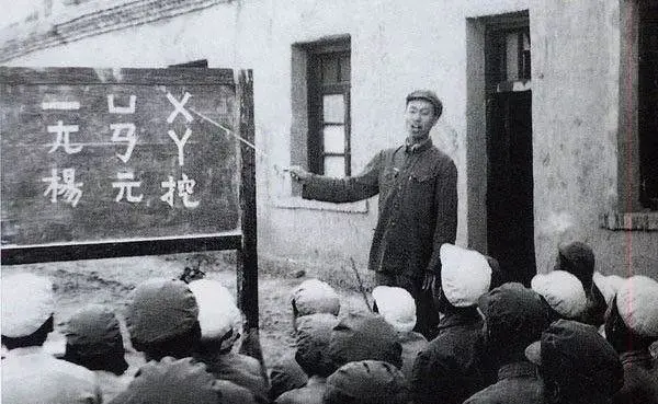 為什麼中國人懷念毛主席?因為有兩個前無古人的貢獻 為什麼中國人懷念毛主席?因為有兩個前無古人的貢獻