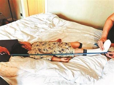 黃小蕾：被大張偉拒絕後，因一頓飯嫁富豪，閃婚生女被迪士尼拉黑