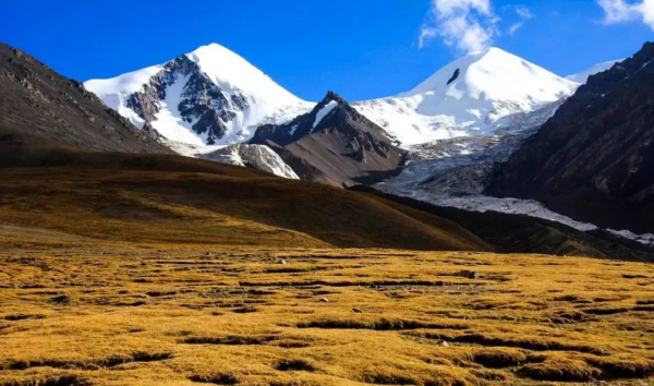 元旦不知道去哪裡玩，來青海看雪吧