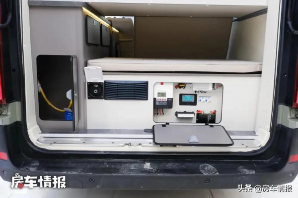 20萬出頭的V90房車,越野風格外觀開出去倍兒酷,適合年輕小夫妻 20萬出頭的V90房車,越野風格外觀開出去倍兒酷,適合年輕小夫妻