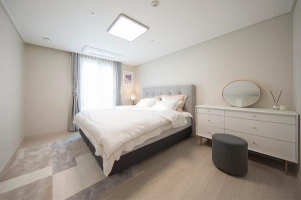 套內76㎡一眼望去沒有雜物，看起來挺普通，舒適度和幸福感卻很高