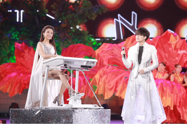 玖月奇蹟：星光大道走紅，結婚兩年後離婚，風光背後有淚水