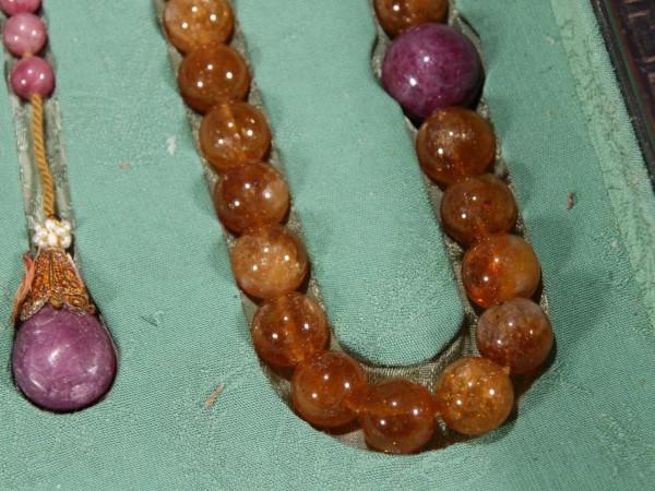 歡迎各位老師欣賞隨評～清代 宮廷風格碧璽朝珠一盤