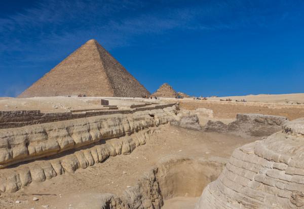 擁有4500年毅然不倒的，古建築金字塔，到底蘊藏著什麼樣的秘密？
