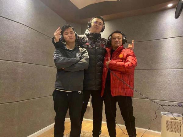 愛紅魔,就要大聲唱出來 愛紅魔,就要大聲唱出來