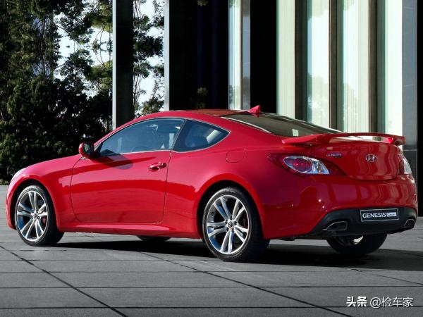 國內一車難求，3.8L加8AT！花14萬買這輛勞恩斯酷派值不值？