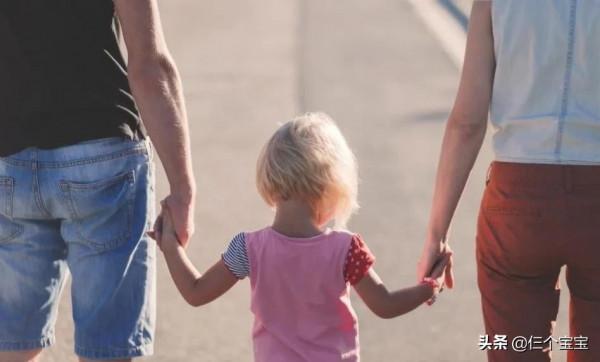 孩子被罵還能衝你笑,“沒心沒肺”的背後,藏著內心世界的小心酸 孩子被罵還能衝你笑,“沒心沒肺”的背後,藏著內心世界的小心酸