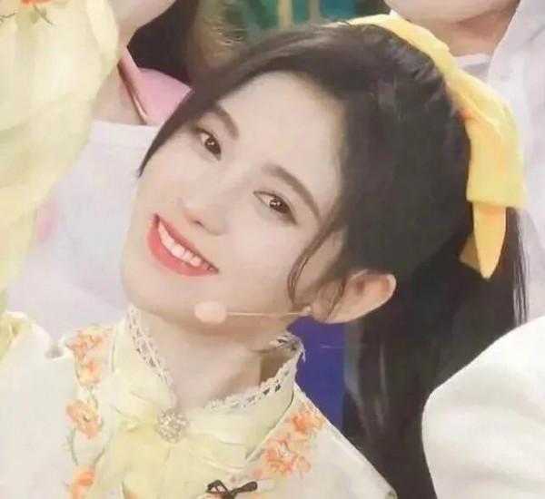 黃色系的鞠婧禕 黃色系的鞠婧禕