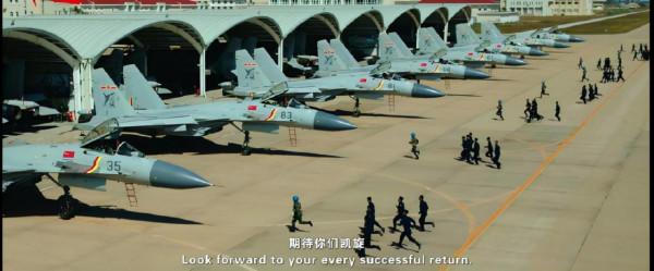 殲15一字排開大象漫步!海軍艦載機部隊加速建設,數量更上一層樓 殲15一字排開大象漫步!海軍艦載機部隊加速建設,數量更上一層樓