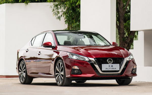 11月轎車銷量丨比亞迪秦同比暴漲近5倍，帕薩特等中型車逆市增長