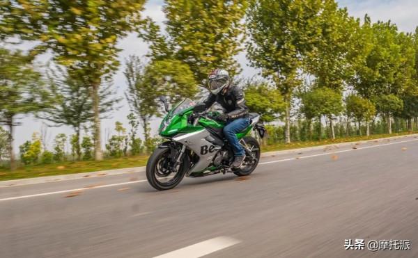 不求虛名只做自己：貝納利Tornado 252動態及賽道測評