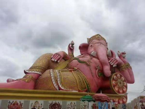 大家都知道印度奇葩,今天我們來看看印度到底有多奇葩 大家都知道印度奇葩,今天我們來看看印度到底有多奇葩