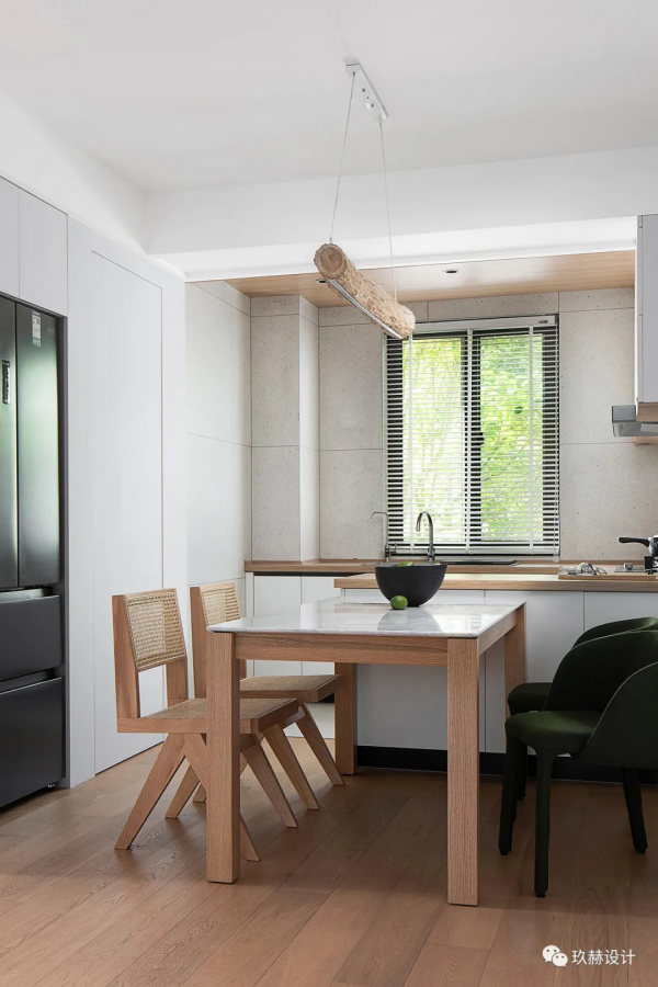 裝修乾貨|櫻桃木or白橡木應該如何區分和選擇? 裝修乾貨|櫻桃木or白橡木應該如何區分和選擇?