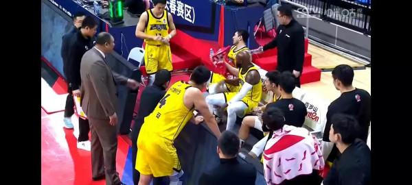 新疆戰吉林，都是四連勝，看誰能贏得卡位收官戰