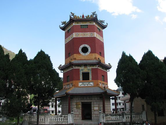 紅七軍創始人韋拔群，被侄子出賣而犧牲，鄧小平：他是我們的榜樣