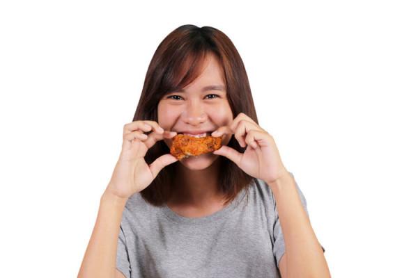 牛津大學研究:吃雞或會增加3種癌風險,雞肉究竟還能不能吃? 牛津大學研究:吃雞或會增加3種癌風險,雞肉究竟還能不能吃?