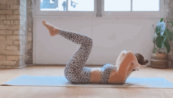 到了冬天小肚腩就越來越大？這幾招瑜伽讓你在冬天也擁有小蠻腰