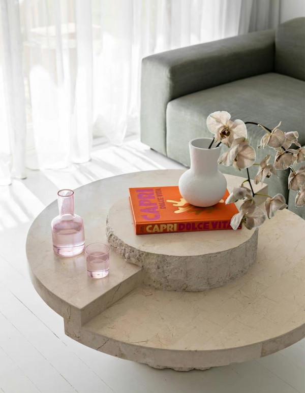 藝術家的藝廊公寓,白色畫裡鑲嵌著多彩傢俱,每一個角落都喜歡 藝術家的藝廊公寓,白色畫裡鑲嵌著多彩傢俱,每一個角落都喜歡