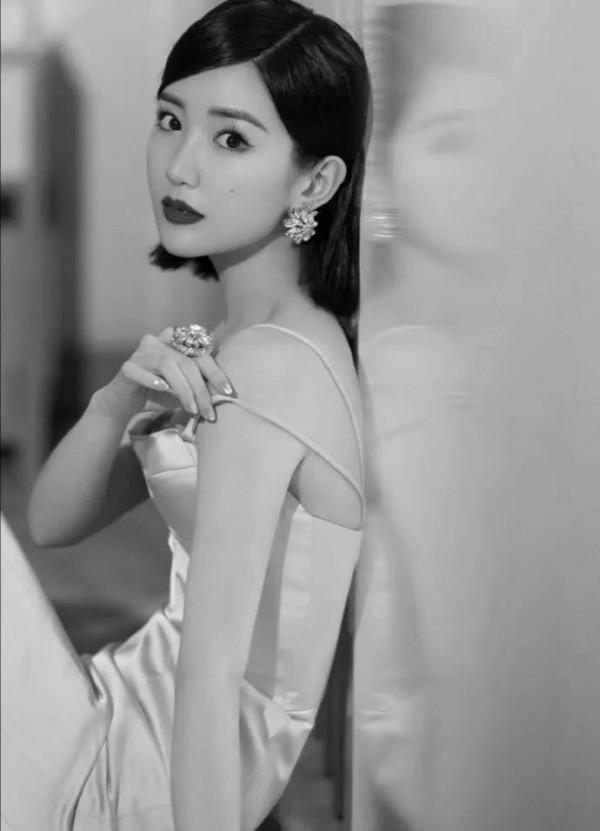 美圖分享‖寶藏女孩毛曉彤 美圖分享‖寶藏女孩毛曉彤