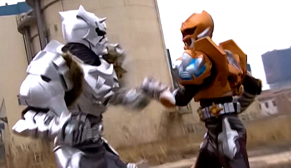 鎧甲勇士：幕後BOSS的下場，影霸被自己人殺死，界王和異能獸合體