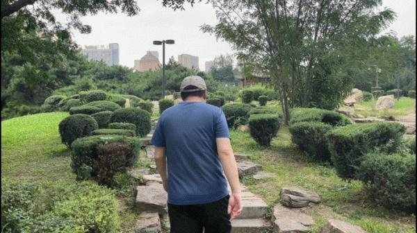 自動開合，三軸一體便攜無壓力-SNOPPA隨拍ATOM 2自動摺疊手機雲臺