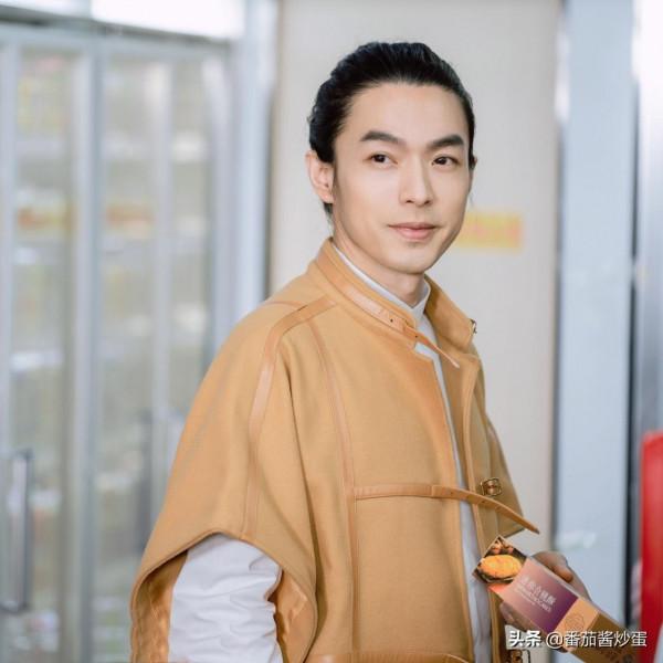 新版《放羊的星星》，“韓志胤”友情客串，服化道顯廉價