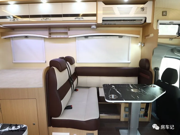 全新旅居車上市！愛旅途2022款大通V90C型房車，看點十足