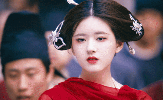 傻白甜角色不是誰都能演的,有人演成了經典,有人演得像“智障” 傻白甜角色不是誰都能演的,有人演成了經典,有人演得像“智障”