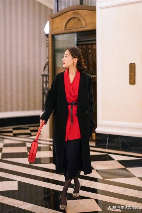 大衣+裙子，今冬最洋氣顯瘦的穿法都在這裡了！照著穿誰美誰知道