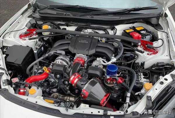 90年代JDM​的既視感,素雅外表下的GR86居然隱藏著強悍的戰鬥屬性 90年代JDM​的既視感,素雅外表下的GR86居然隱藏著強悍的戰鬥屬性