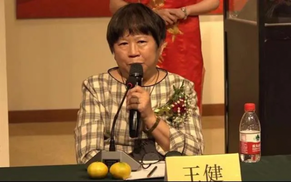 八方共舉：袁氏玉雕今立派！“皇阿瑪”張鐵林蒞臨揭牌