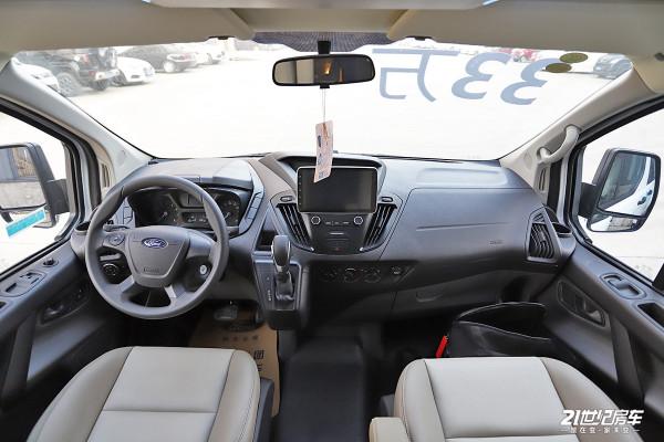 這幾款福特房車帶升頂功能，獨立衛浴和大水電配置，比寶馬3便宜