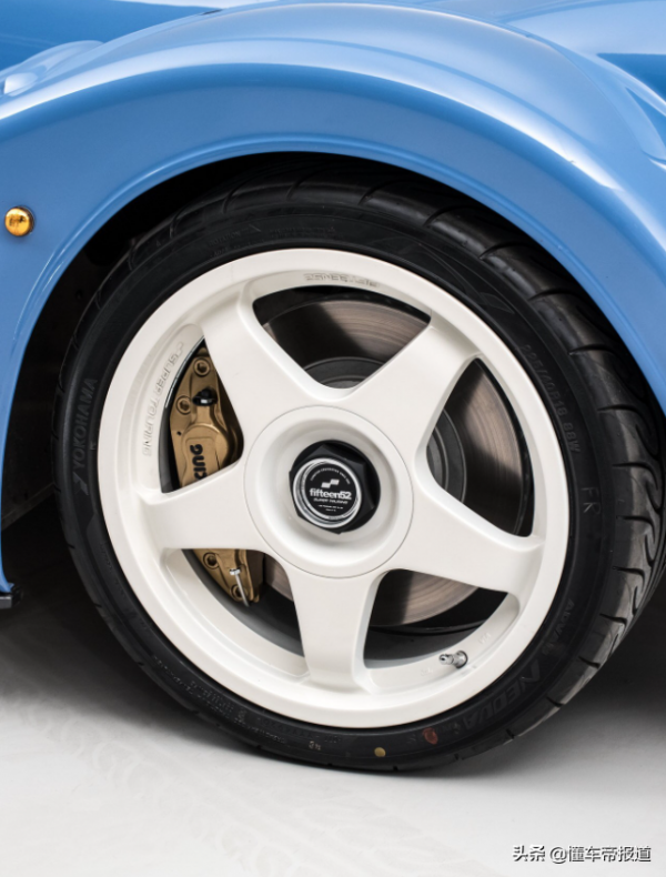 新車 | 這臺復古“GTR”全球限量九臺,搭載V8引擎!曝摩根Plus 8 GTR 新車 | 這臺復古“GTR”全球限量九臺,搭載V8引擎!曝摩根Plus 8 GTR