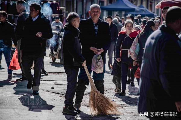 客家地區第一個“中國長壽之鄉”，常住人口184355人，赴圩很熱鬧