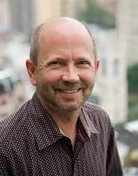 量子計算之父獲艾薩克·牛頓獎！提出世界第一個量子計算機構想