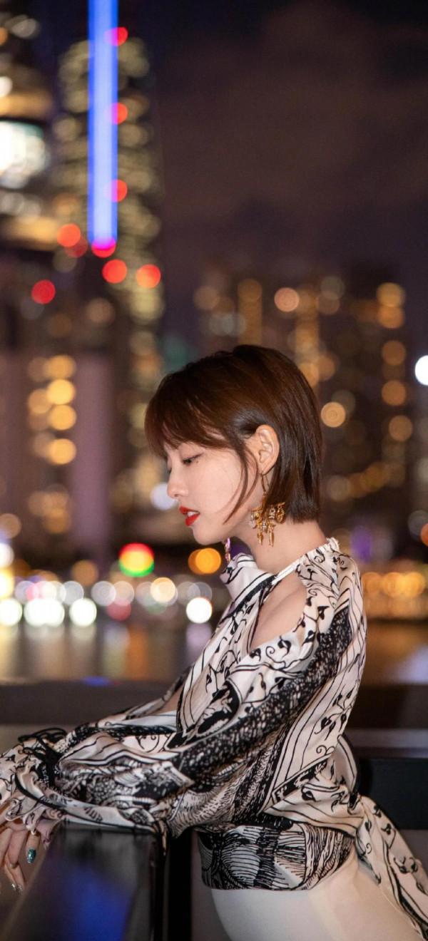 張嘉倪超高畫質無水印桌布