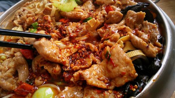 冬季貼膘季,這10道豬肉做法隨你選,好吃過癮,天天換著做吃不膩 冬季貼膘季,這10道豬肉做法隨你選,好吃過癮,天天換著做吃不膩