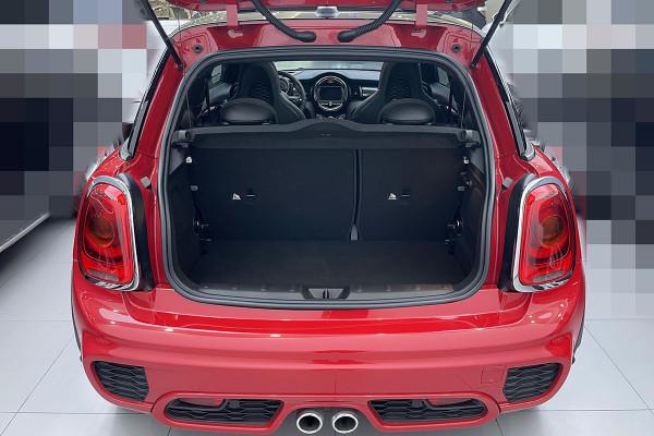 24萬買輛寶馬MINI，檢測後發現不漏油，客戶：這特喵的是假寶馬？