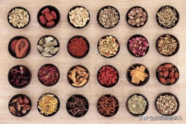 香辛料寶典：60種商用香料的用途和特性，香料該如何搭配？超實用