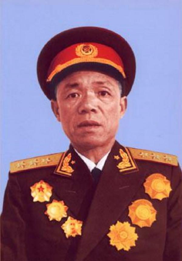 登陸海南島，作戰名單上都是副職，韓先楚大怒：都不敢上那我上