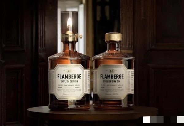 白俄羅斯FLAMBERGE杜松子酒禮盒套裝欣賞，你敢相信它是一盞燈