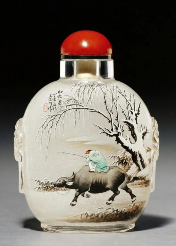 小小鼻菸壺發展和特徵,把玩的童趣雅緻的喜好,清皇族的喜愛 小小鼻菸壺發展和特徵,把玩的童趣雅緻的喜好,清皇族的喜愛