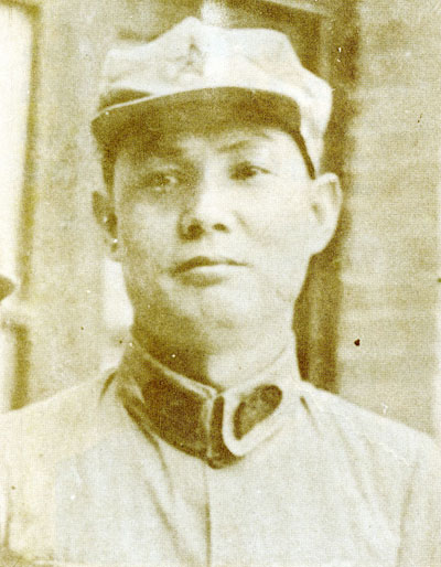 1946年新四軍受困，鄧小平利用美國飛機送去45箱鉅款解圍