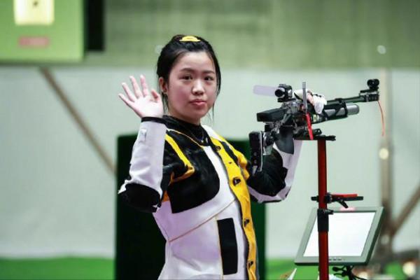 楊倩、鞏立姣、楊舒予都接到了大牌廣告，這陣仗完全不輸女明星