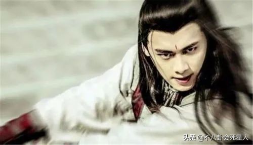 這7位明星，從“背景板”升到“頂流”，僅靠一部劇就完成逆襲