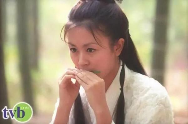 唐寧：8歲成大佬團寵，29歲嫁老男人，她經歷了什麼？