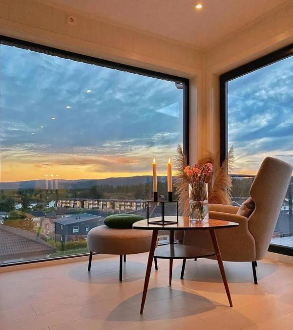 靈感美圖｜誰不想家裡擁有這樣的窗戶呢？從日出到日落