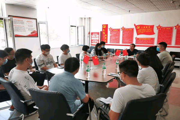 這5類崗位看似是公務員，實則卻是“合同工”，月薪3000還沒編制