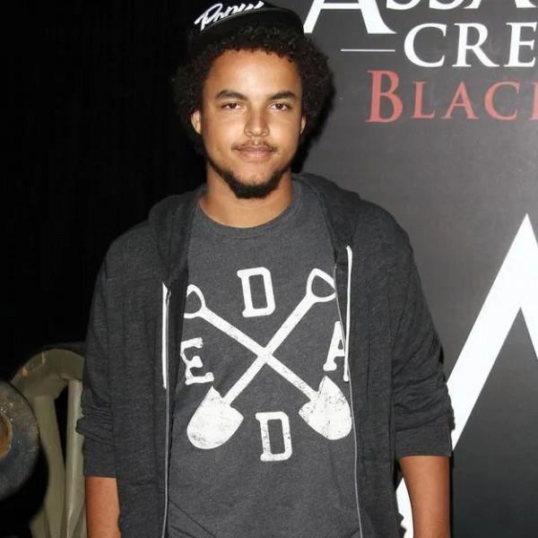 湯姆克魯斯帶兒子外出引騷亂!網友:兒子比你老 湯姆克魯斯帶兒子外出引騷亂!網友:兒子比你老