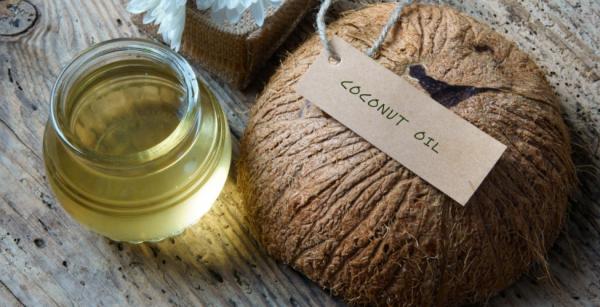 最近很火的“以油養膚”，真的能把面板養好嗎？